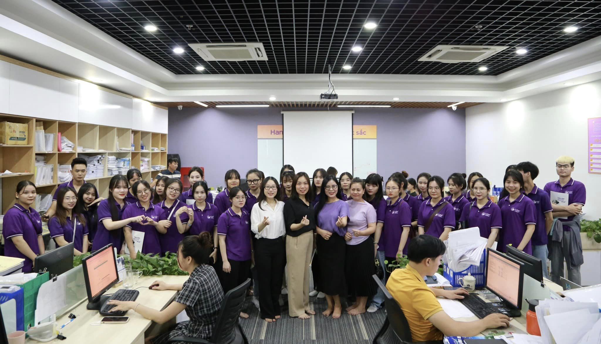 Chuyến thăm quan trải nghiệm và buổi chia sẻ với nhiều giá trị, tạo động lực tích cực từ lãnh đạo các doanh nghiệp dành cho sinh viên UTM